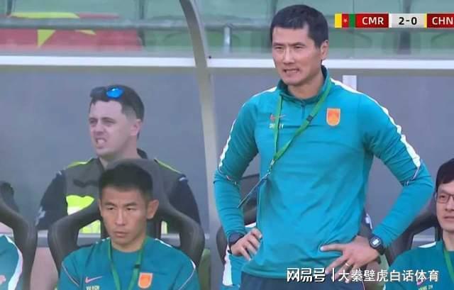2-4！1-0！国足0-2仅6小时，中国男足1喜1忧，U23国足扬眉吐气！